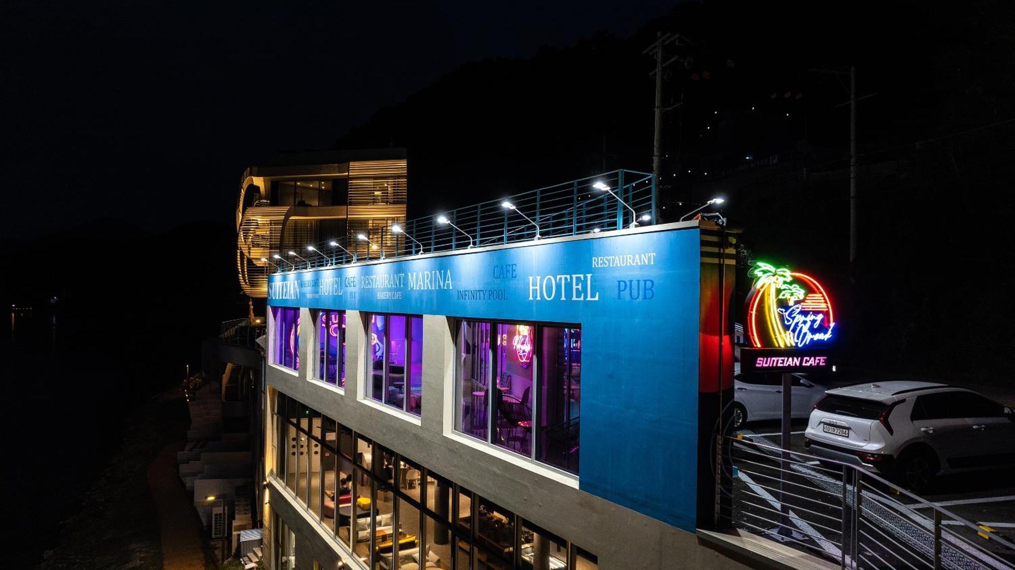 加平套房酒店 外观 照片